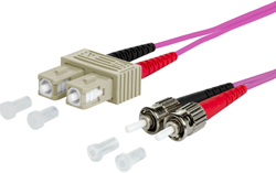 UCS Patchkabel OM4, SC/UPC-ST/UPC, duplex, 2mm, erica-violet (Kies lengte)
